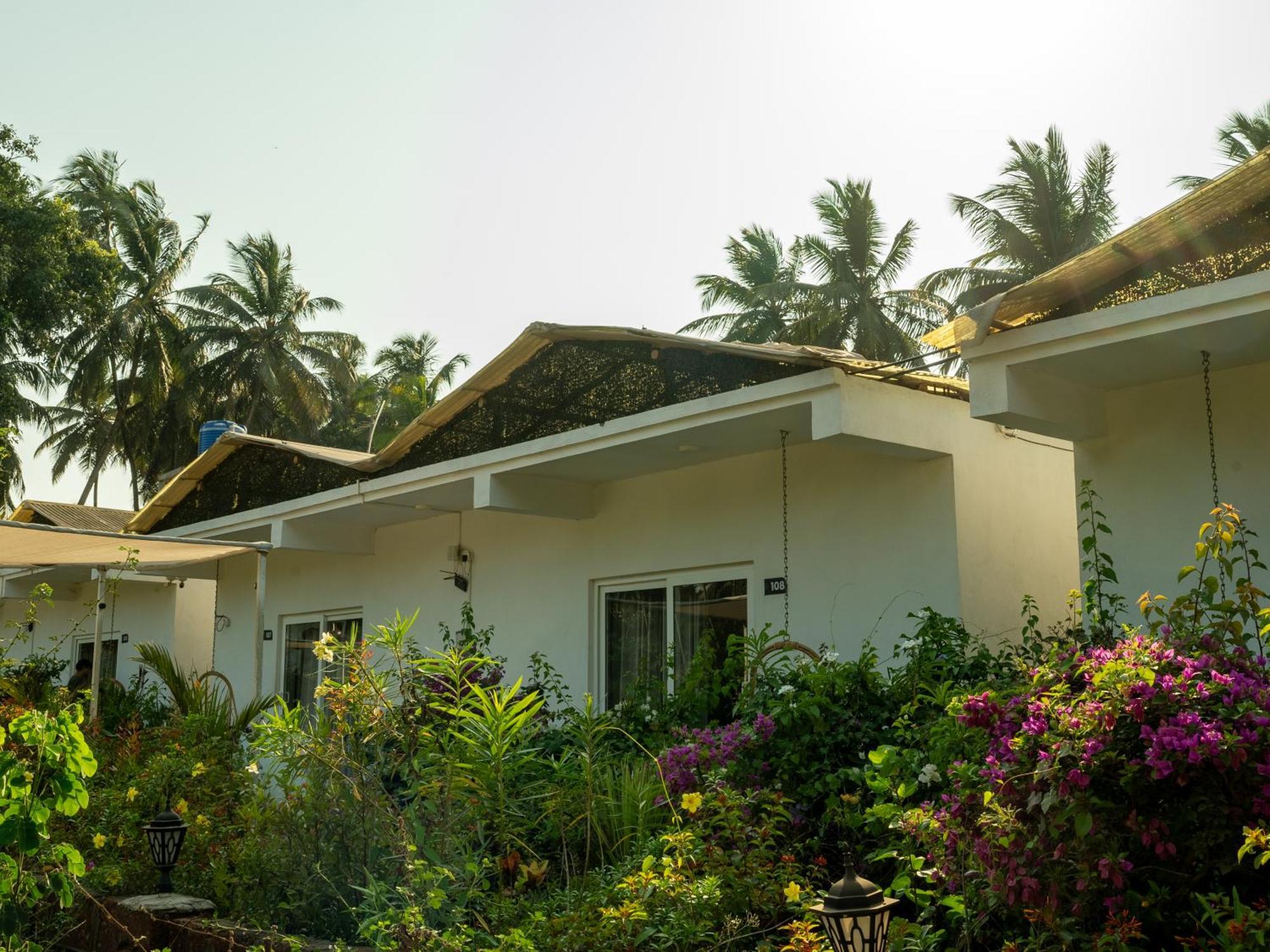 Whiteflower Resort Morjim Zewnętrze zdjęcie